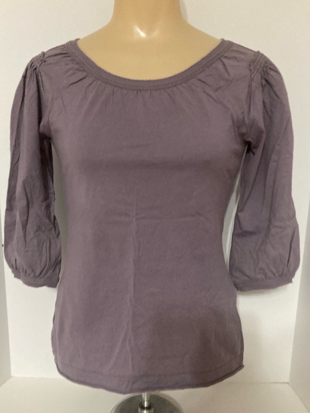 Women's Purple Scoop Neck 3/4 Sleeve Top. Item# SSct11